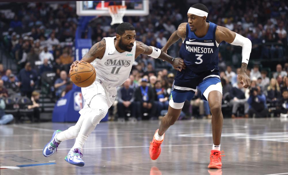 三球落后到 三球落后到