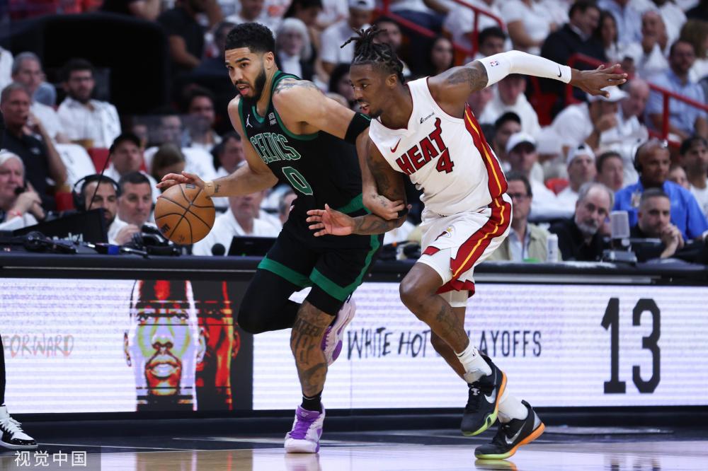 育爱好者和 育爱好者和